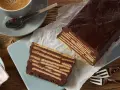 Schokoladiger kalter Hund mit Kaffee, ein Genuss für jede Gelegenheit.