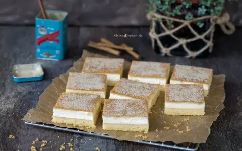 Schmandkuchen-Stücke mit Zimt-Zucker-Decke, perfekt für die besten rezepte der schmandkuchen.